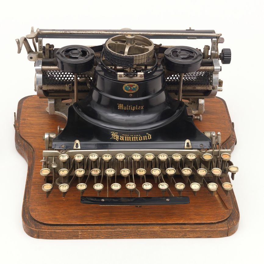 Hammond Multiplex typewriter, circa 1919.